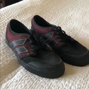 Macbeth shoes. Black and maroon color.
